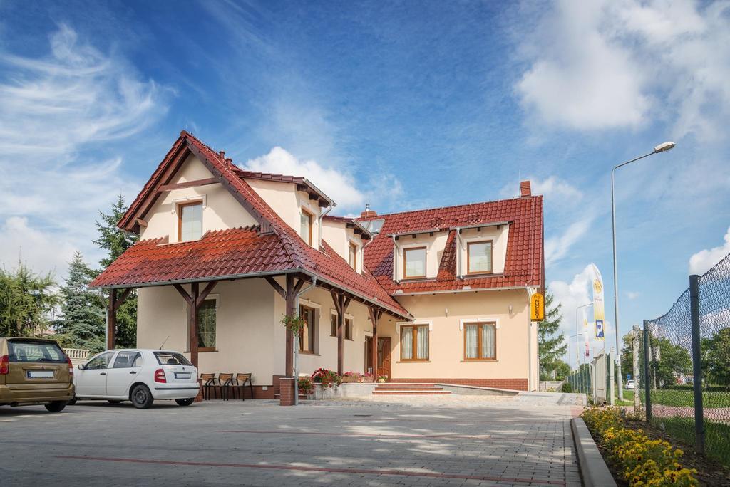 Hotel Vera Sulechów Exteriér fotografie