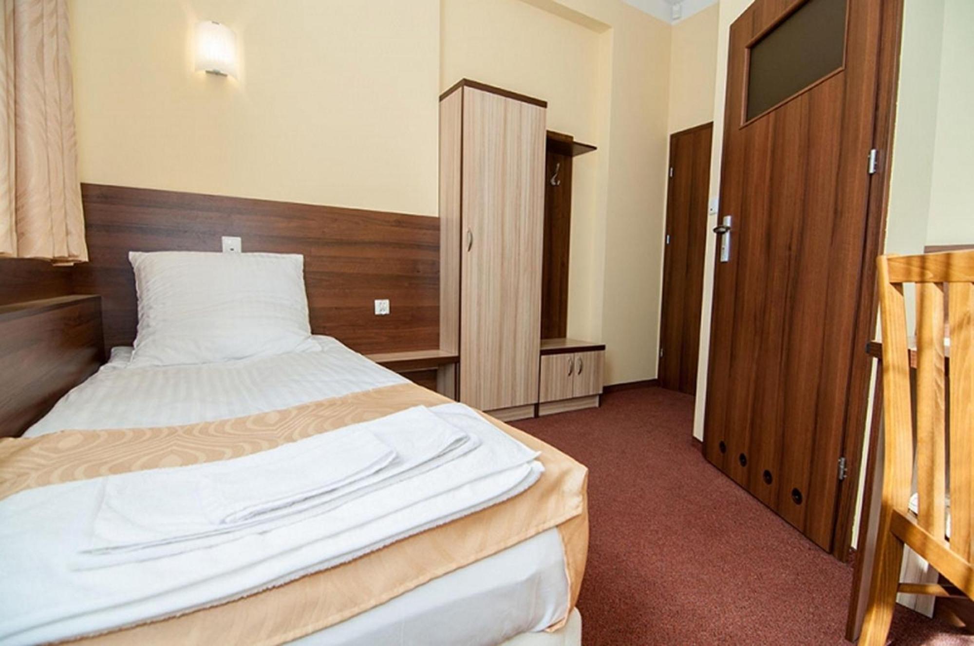 Hotel Vera Sulechów Exteriér fotografie